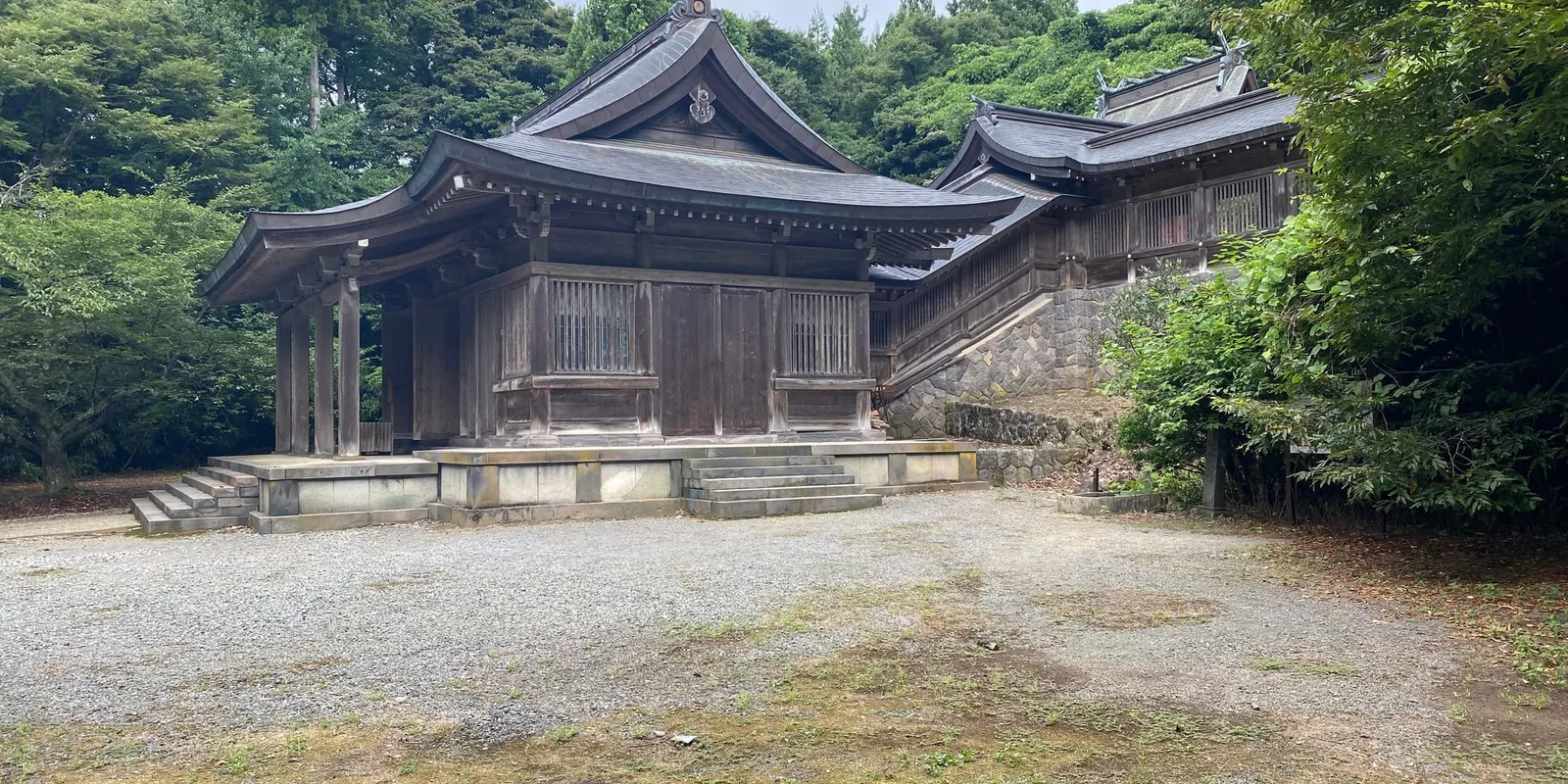 鳥海山大物忌神社