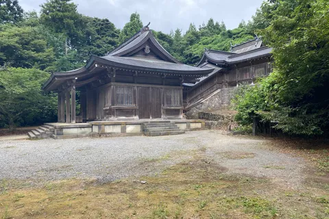 鳥海山大物忌神社