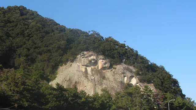 花窟神社