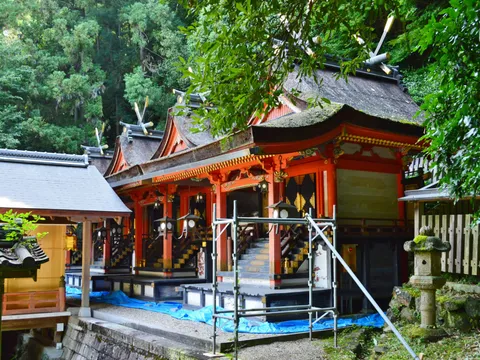 枚岡神社