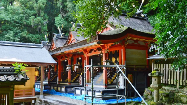 枚岡神社