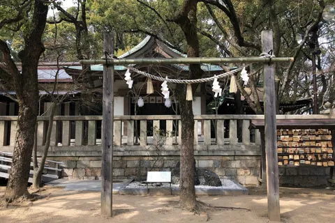 湊川神社