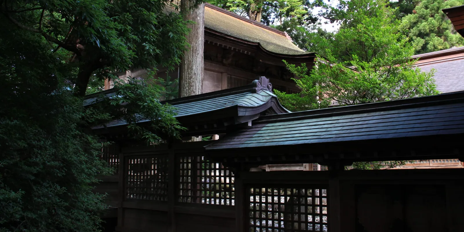 雄山神社 前立社壇