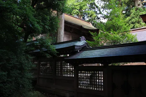 雄山神社 前立社壇