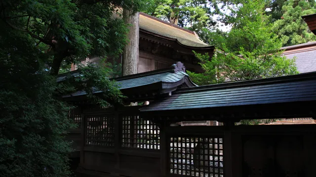 雄山神社 前立社壇