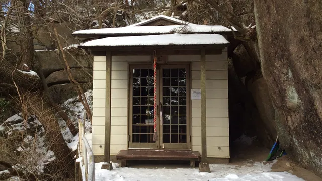 六甲比命神社