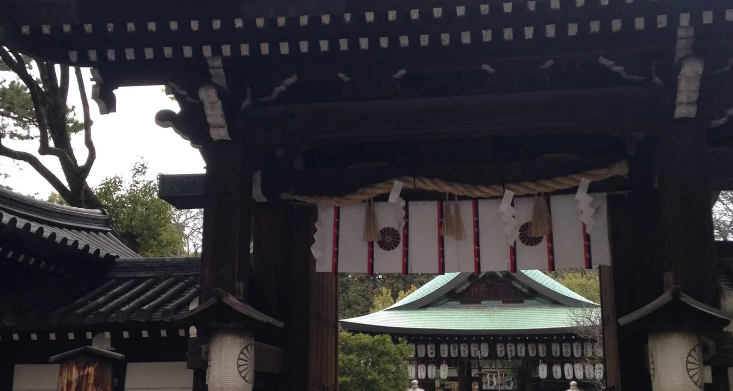 白峯神宮