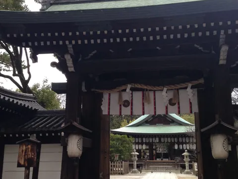 白峯神宮