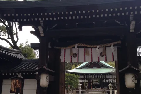 白峯神宮