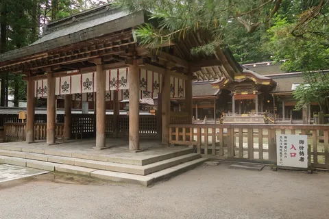 諏訪大社